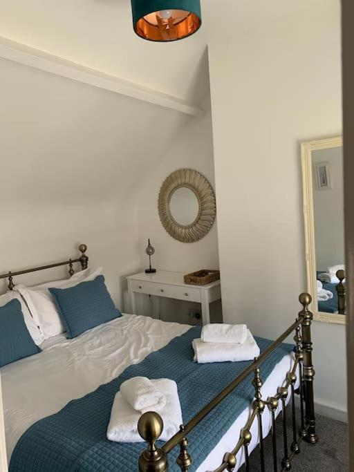 Award Winning Pet Friendly Paddock Cottage Whitby Exterior photo